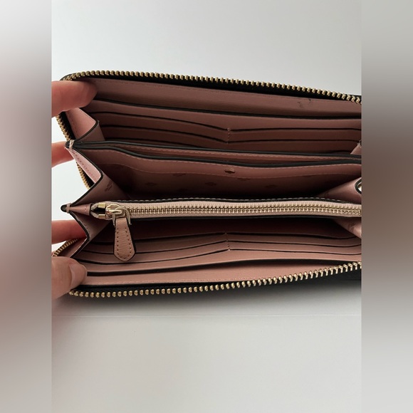 kate spade black leather wallet lots of storage blush pink interior - Picture 7 of 9